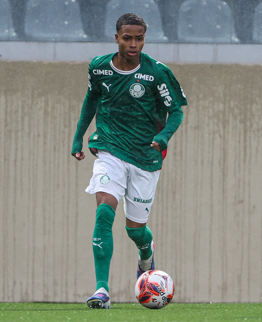 Palmeiras goleia União Mogi no Paulista sub-15 e sub-17 com placares elásticos