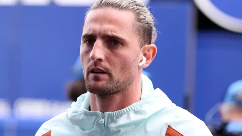 Rabiot critica atitudes de colegas após derrota da França por 6 a 4 para a Inglaterra