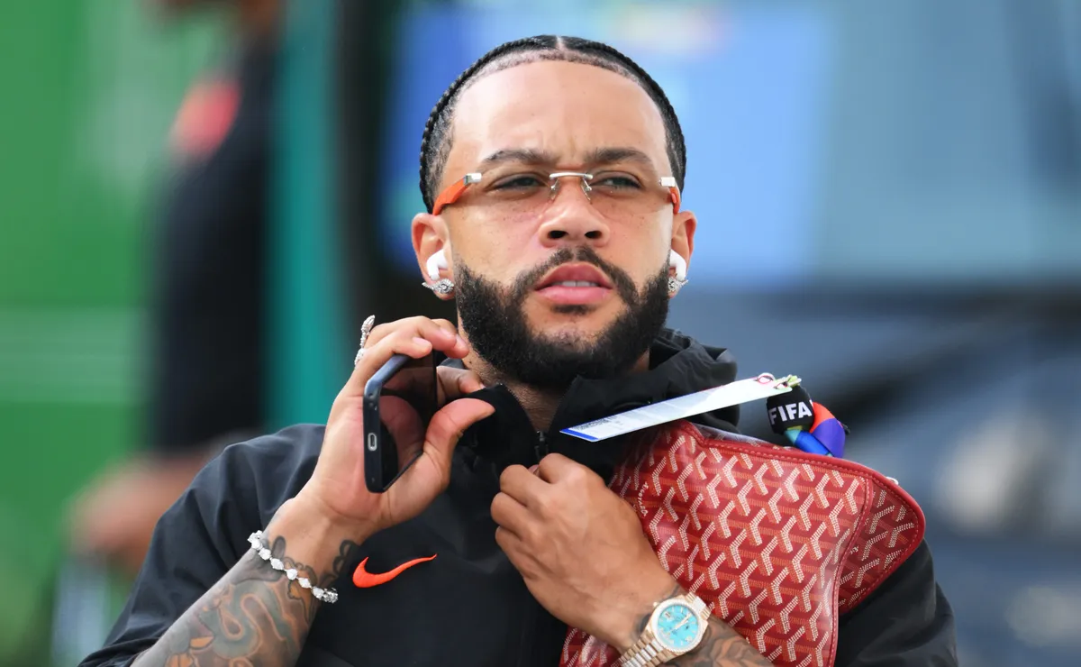 Memphis Depay negocia renovação com o Corinthians e apresenta plano de atuação além dos gramados