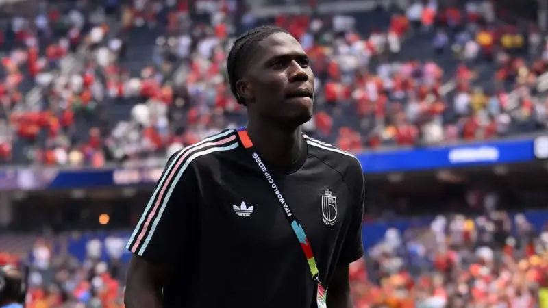 Amadou Onana fala sobre rompimento do ligamento cruzado anterior sofrido na Copa do Mundo 2026