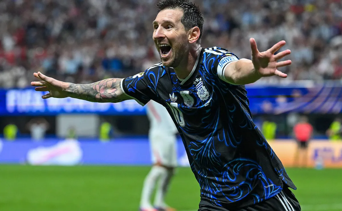 Felipe Melo elogia Argentina e enaltece Messi após vitória sobre a Inglaterra