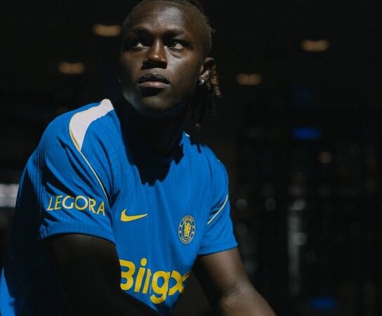 Chelsea confirma contratação do atacante português Geovany Quenda