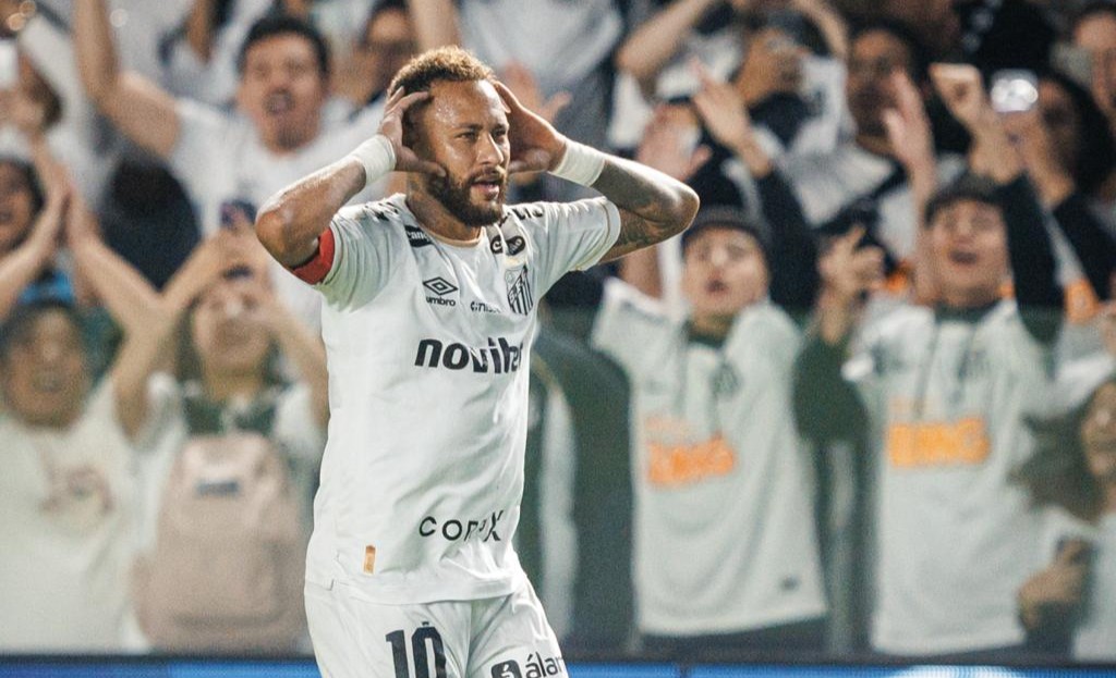 Neymar faz cobranças a jovens do Santos após empate e causa desconforto interno