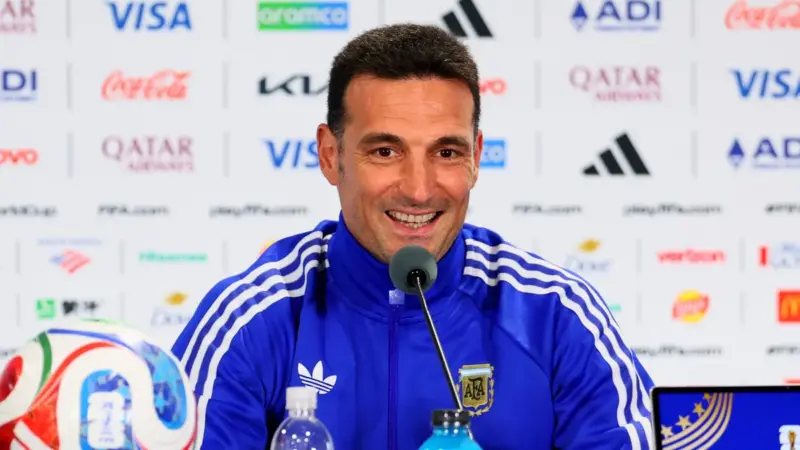 Scaloni ainda não tem futuro definido na seleção argentina e decisão ficará para após a Copa
