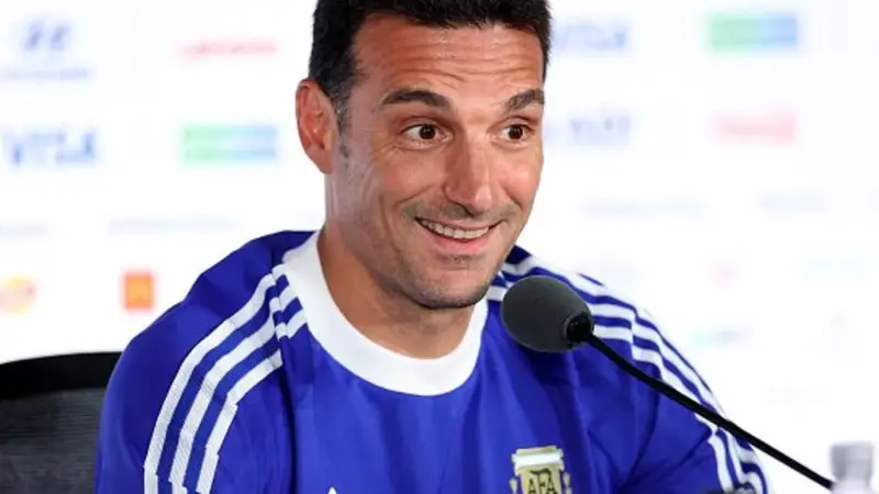 Scaloni detalha plano da Argentina para enfrentar Inglaterra e buscar vaga na final da Copa do Mundo 2026