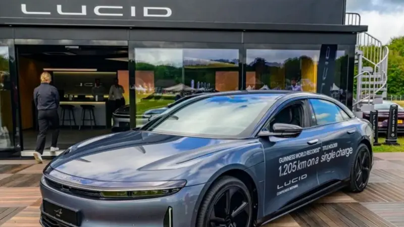 Príncipe saudita confirma participação de 5% na Lucid; ações sobem 20%