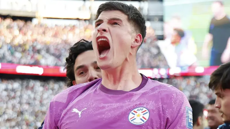 Manchester United teria interesse em contratar o goleiro Orlando Gill por US$ 8 milhões