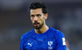 Pablo Marí fica livre no mercado após saída do Al-Hilal e busca novo clube