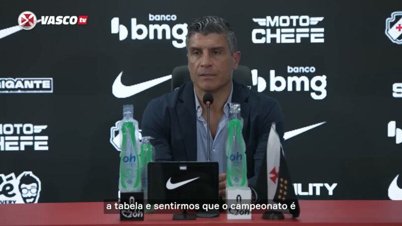 Pedro Emanuel concede entrevista coletiva após estreia do Vasco no Brasileirão