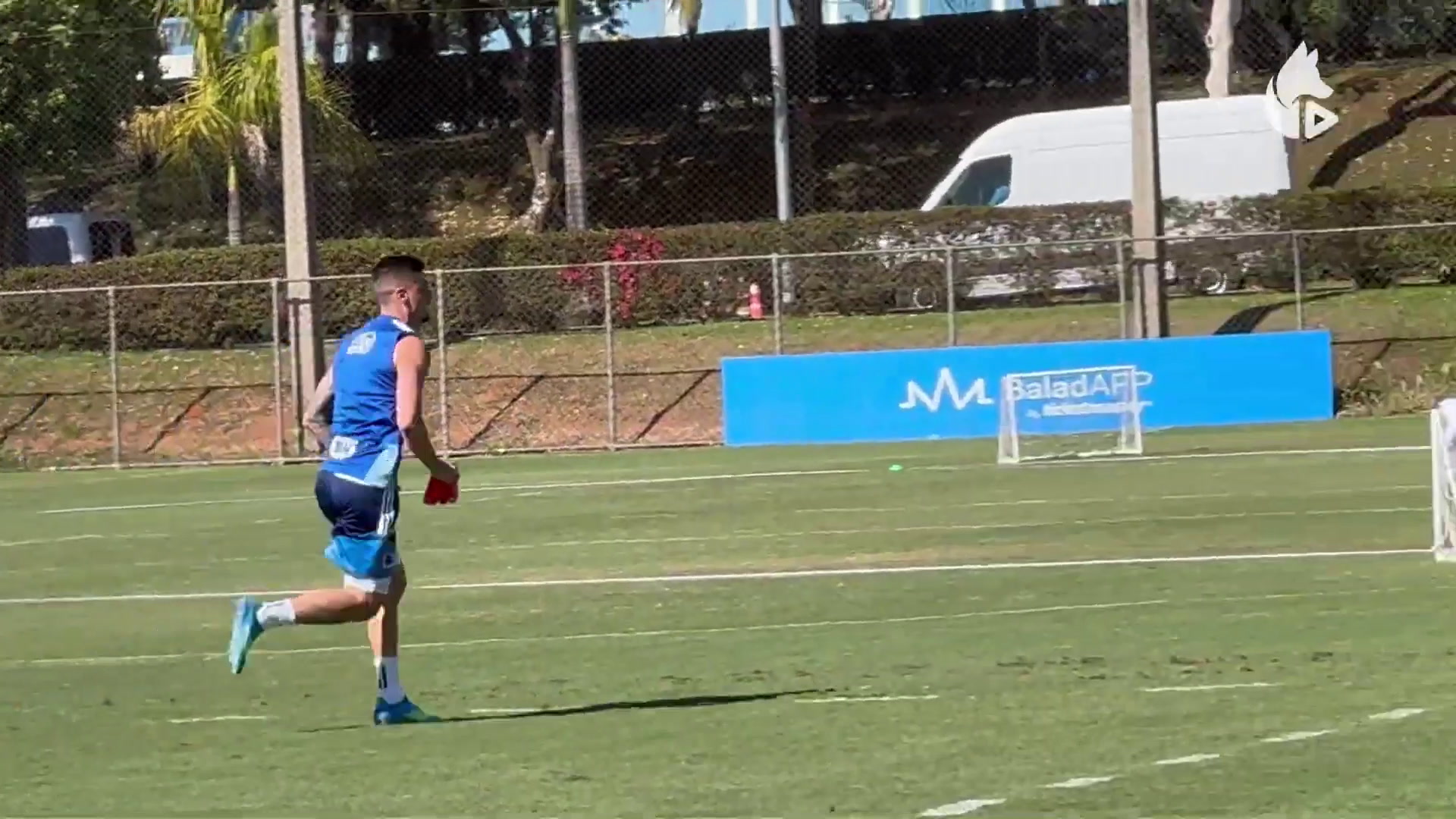 Gabriel Pec realiza primeiro treino com o elenco do Cruzeiro na Toca 2