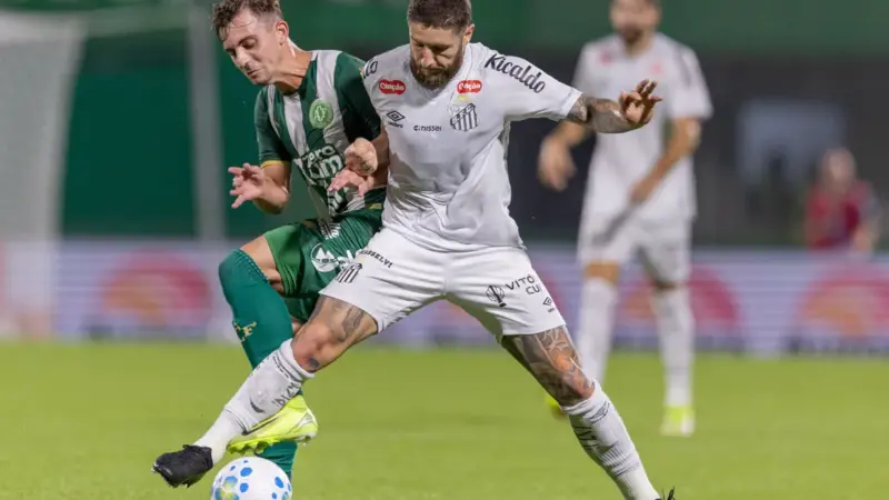 Santos enfrenta Chapecoense pela 20ª rodada do Brasileirão; saiba onde assistir