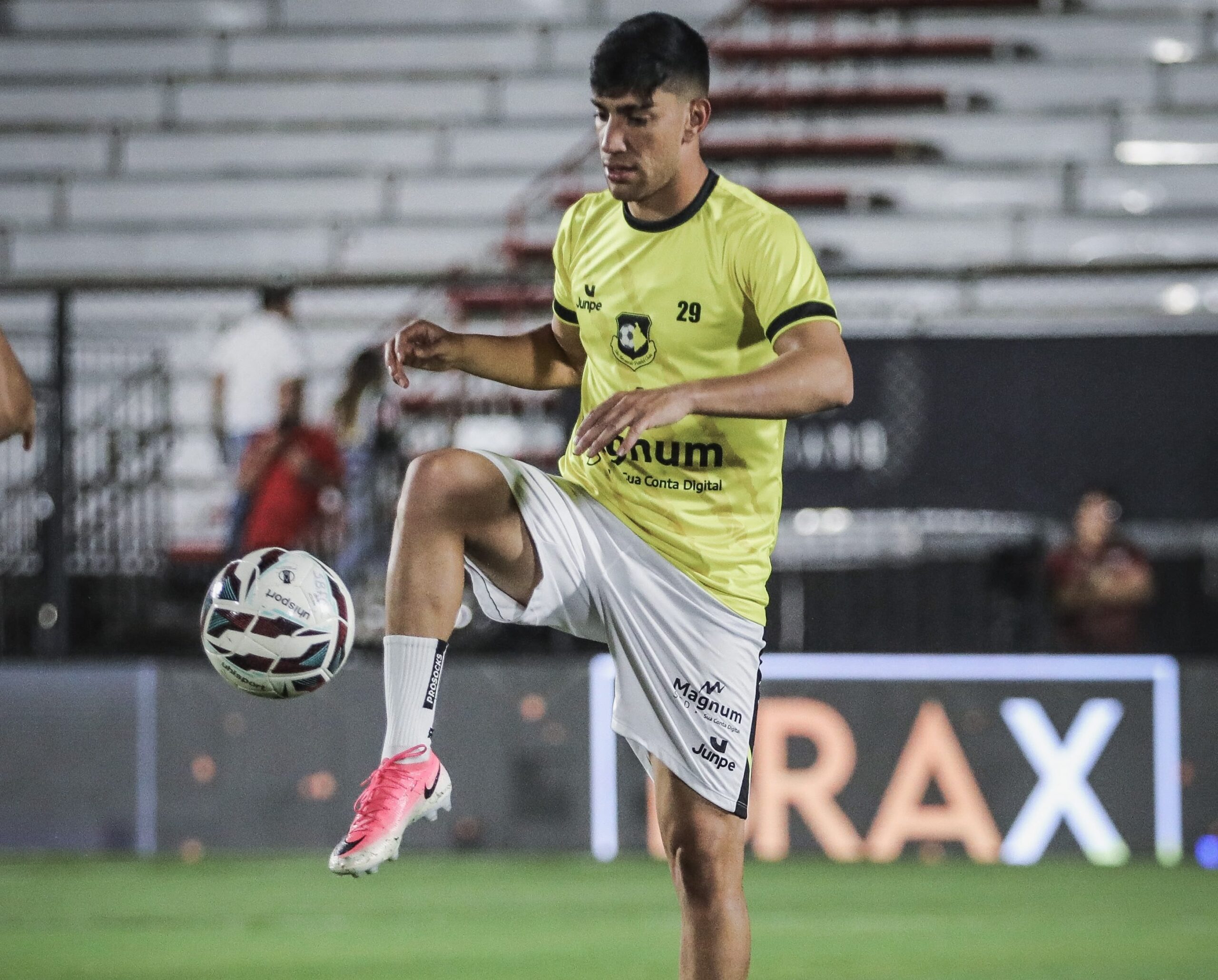 São Bernardo x Ceará pela Série B — 26/07/2026: prováveis escalações e onde assistir