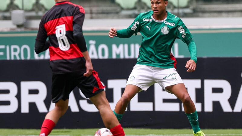 Gazeta Esportiva publica galeria de fotos de Palmeiras x Flamengo pelo Brasileirão Sub-17