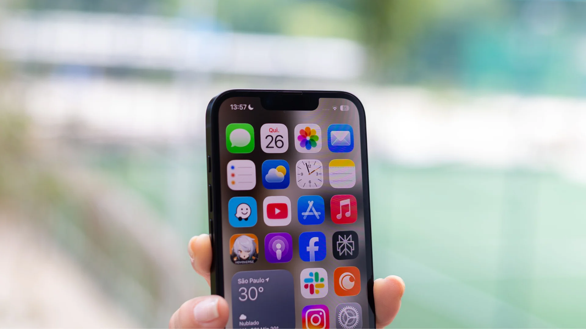 Apple alerta sobre golpe via FaceTime que engana usuários para roubar dados e dinheiro