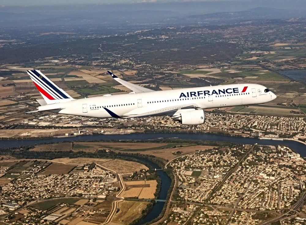 Air France aumenta para cinco voos semanais entre Paris e Salvador na alta temporada 2026/2027