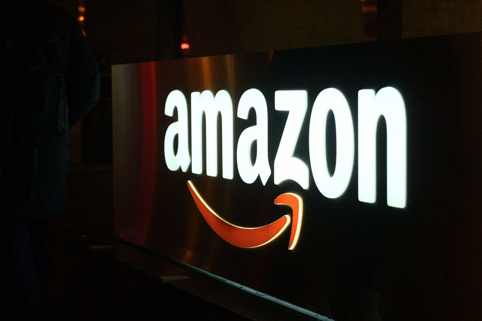 Amazon atualiza Alexa+ com IA para controlar dispositivos domésticos mais complexos