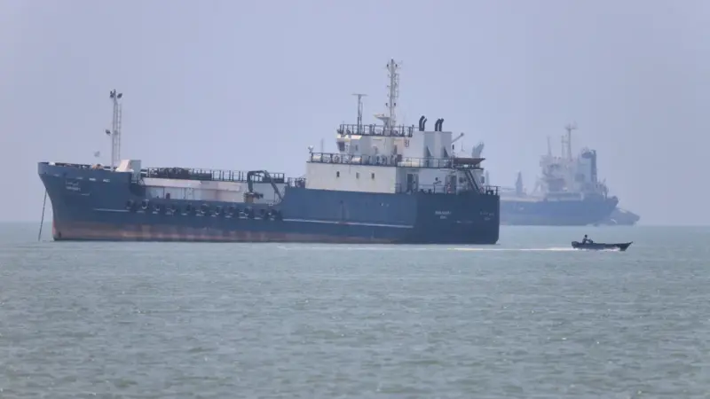 EUA atribuem ao Irã lançamento de mísseis contra navios no Estreito de Ormuz