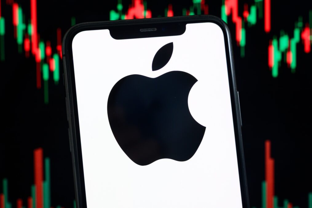 Apple divulga resultados do 3º trimestre com iPhone impulsionando forte alta nas vendas