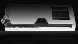KaBuM! reduz preço da XFX Swift RX 9070 XT White para R$ 3.999,99 em queima de estoque