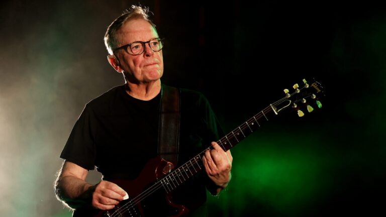 New Order fará show único no Brasil em 14/11/2026 às 19h30 (Brasília UTC-3)