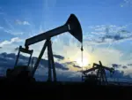 Opep+ anuncia aumento de 188 mil barris/dia a partir de agosto e mantém vigilância sobre mercado