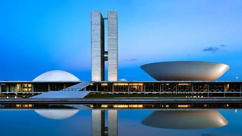Brasil avalia reciprocidade por tarifas dos EUA, diz ministro Dario Durigan