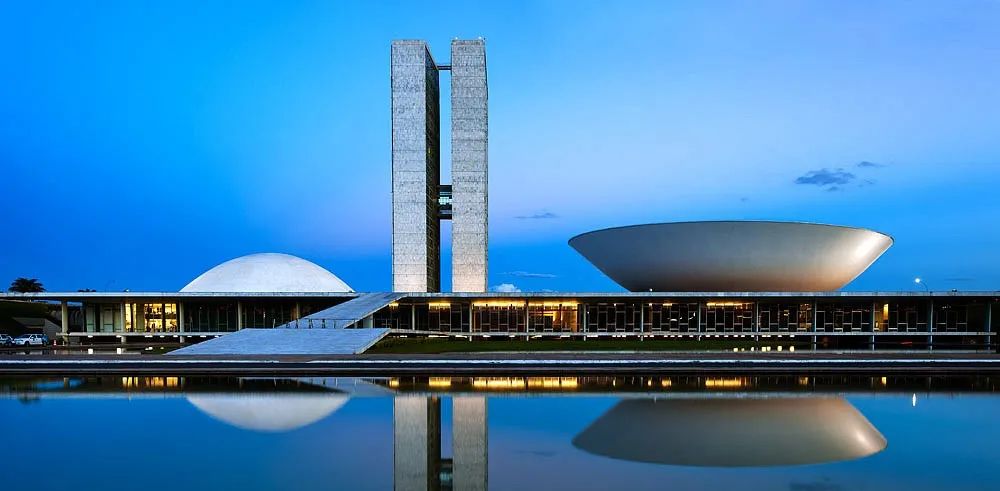 Brasil avalia reciprocidade por tarifas dos EUA, diz ministro Dario Durigan