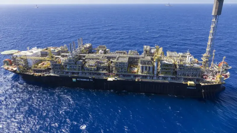 Produção de petróleo no Brasil cresce 16,9% em maio e atinge segundo maior volume da história