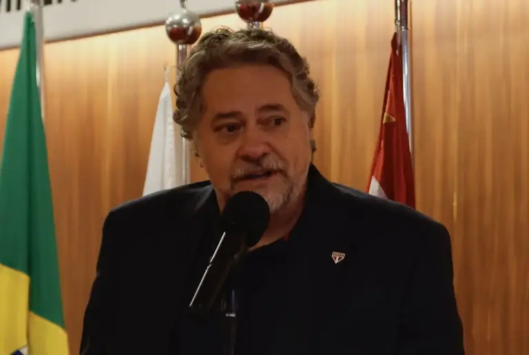 29/07/2026 — Ex-presidente Julio Casares renuncia ao quadro de sócios e ao cargo de conselheiro do São Paulo