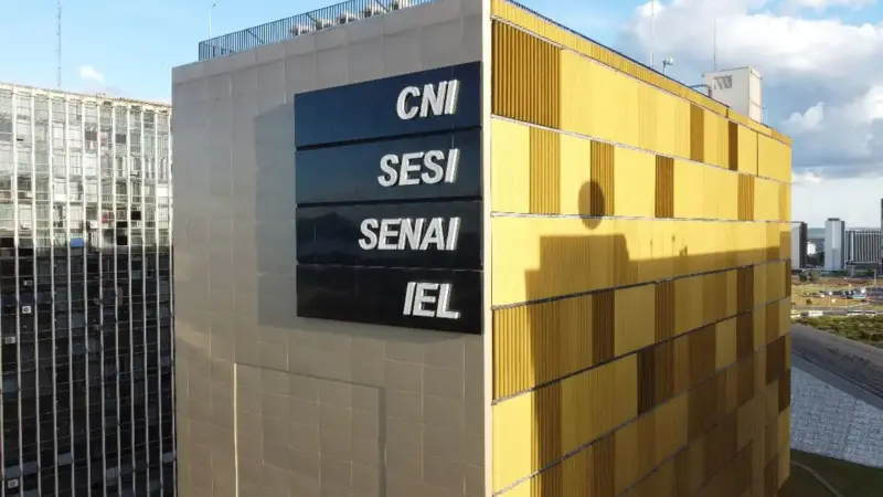 CNI mantém previsão de PIB de 2% para 2026 e eleva projeção da indústria para 2,1%
