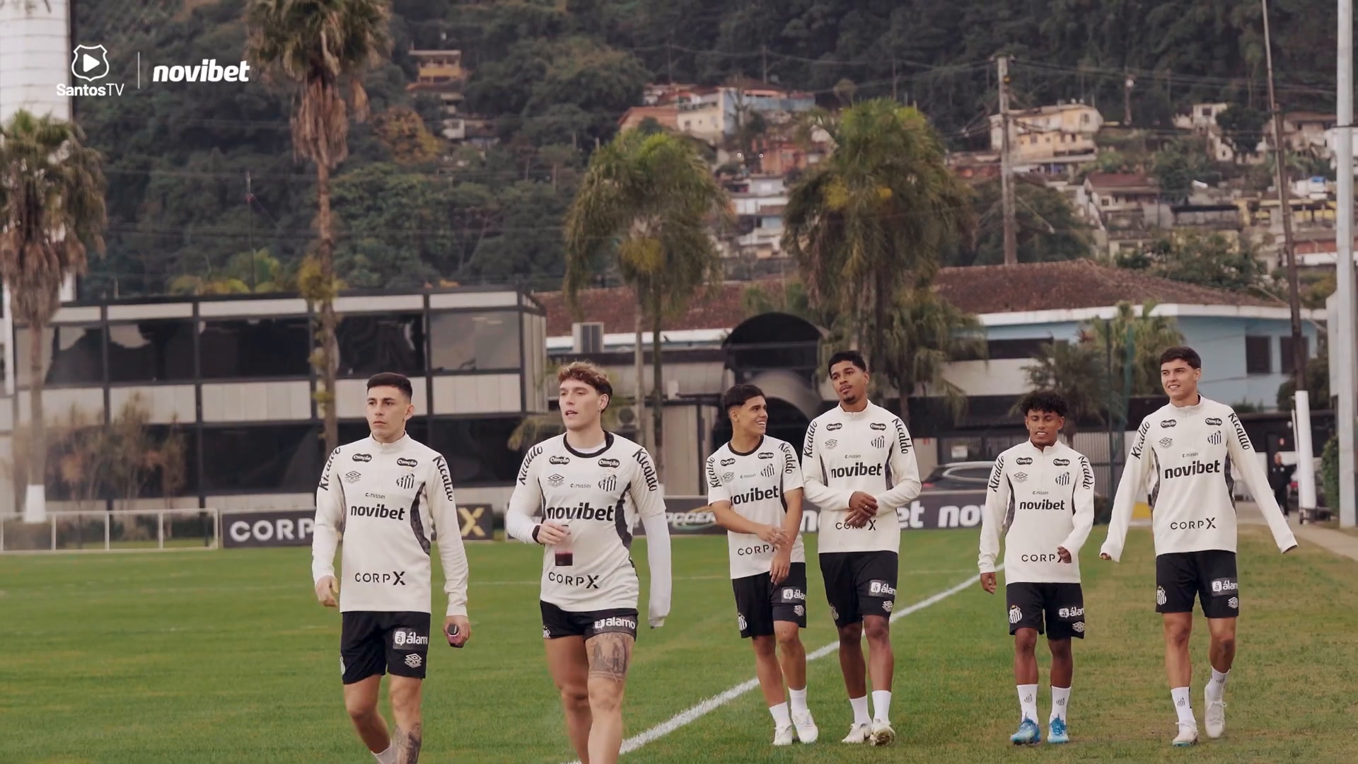 Santos inicia semana com primeiro treino visando retorno do Brasileirão