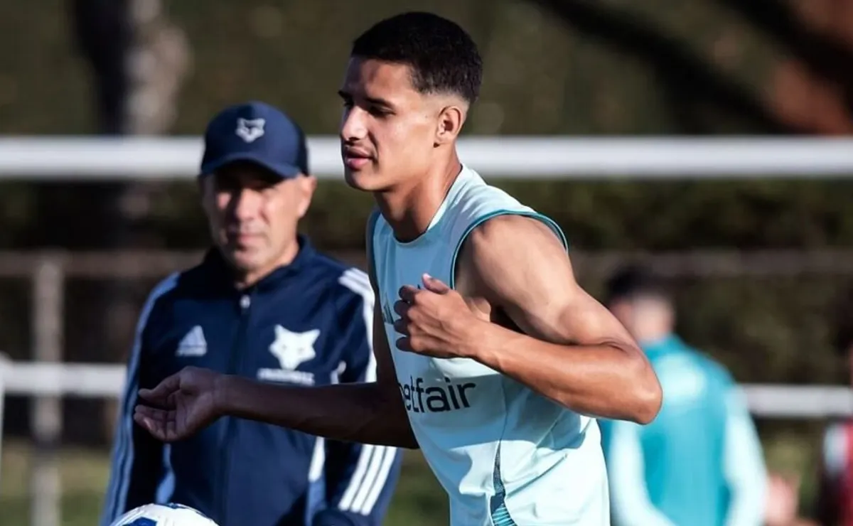 Cruzeiro e Sport avançam em negociação por Zé Lucas; Murilo Rhikman e outros dois atletas podem ser envolvidos