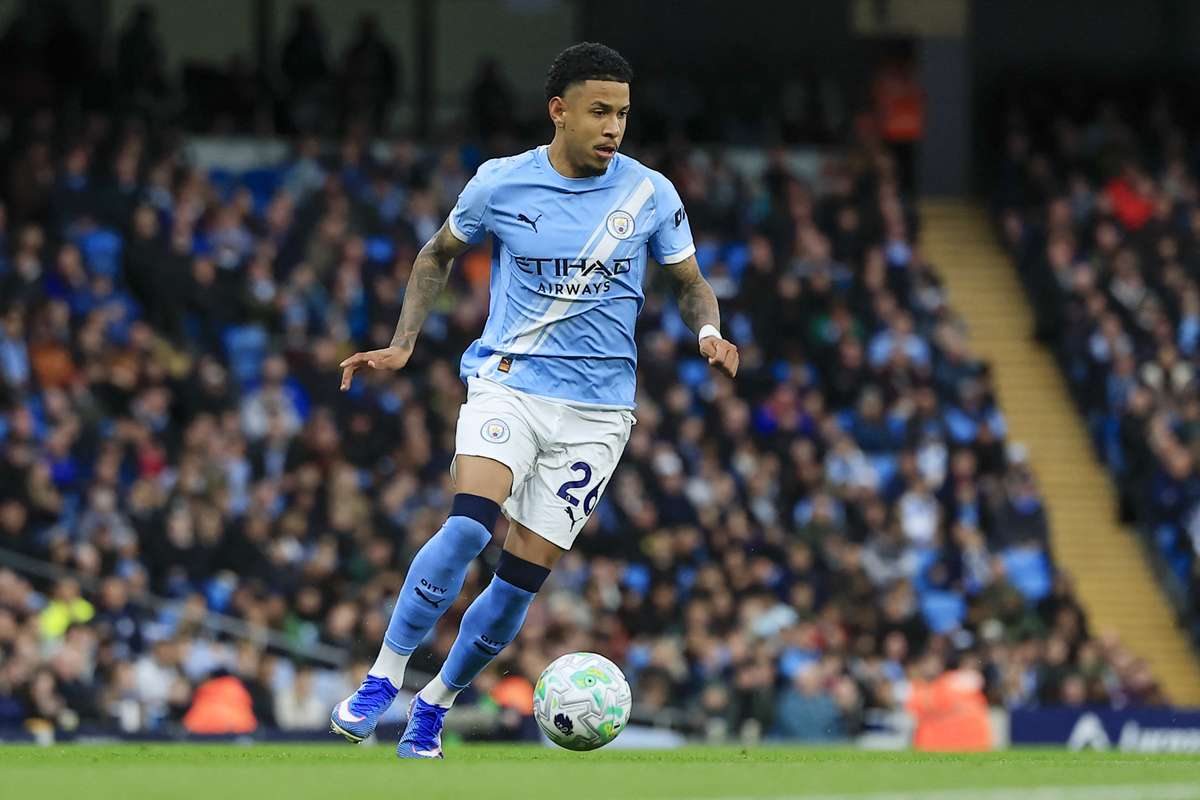 Tottenham negocia contratação de Savinho, do Manchester City