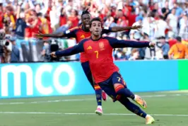 Espanha vence a Argentina e conquista o bicampeonato da Copa do Mundo