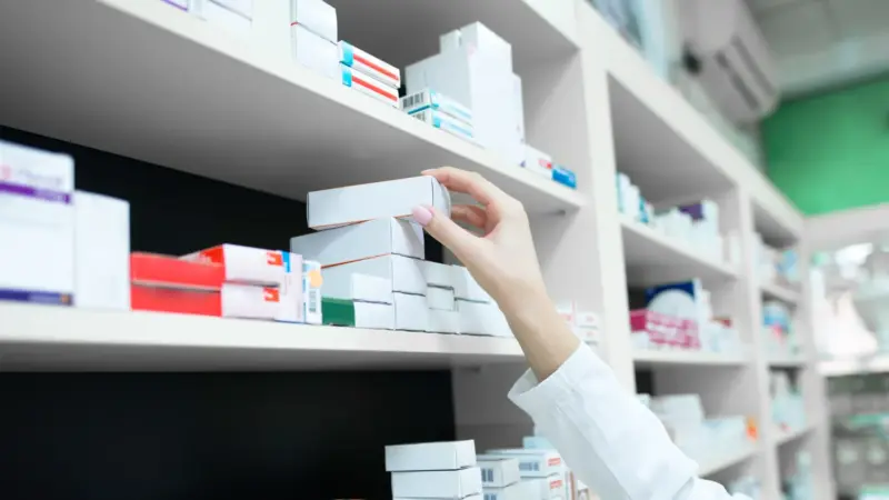 Varejo farmacêutico fatura R$ 107,7 bilhões entre janeiro e maio e registra alta de 10,5%