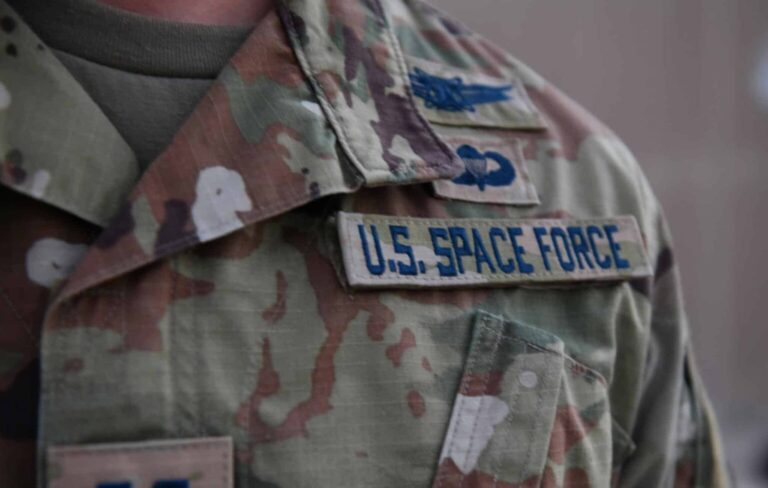 SpaceX fecha contrato de US$ 1,6 bilhão com Força Espacial dos EUA para 18 lançamentos