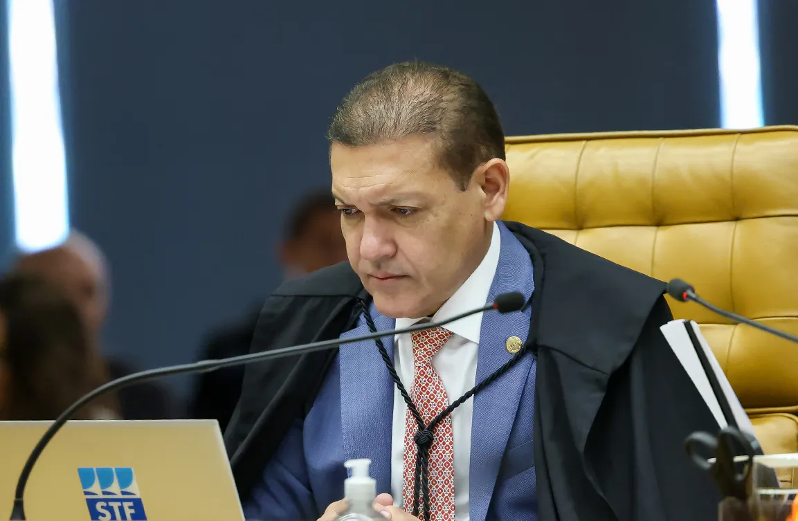 TSE propõe selo de “acurácia eleitoral” para pesquisas e proposta é apontada como desvio do problema central