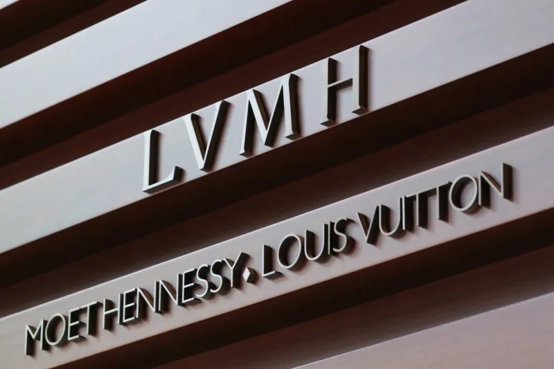 LVMH registra receita de 19,52 bilhões de euros no segundo trimestre de 2026
