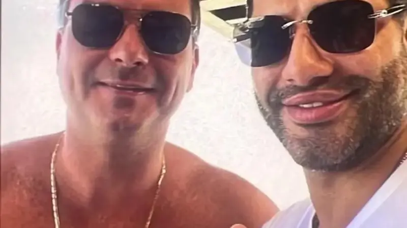 Flávio Bolsonaro diz que foto com “Sicário” foi criada por inteligência artificial