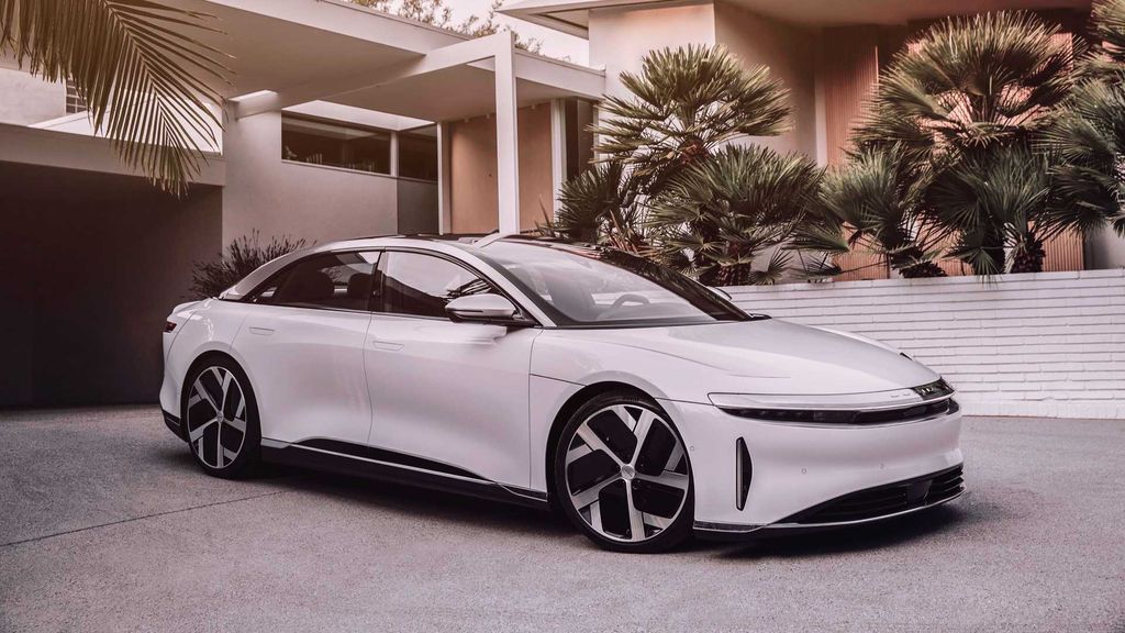 Pneu murcho pode reduzir autonomia de carros elétricos e aumentar consumo de bateria