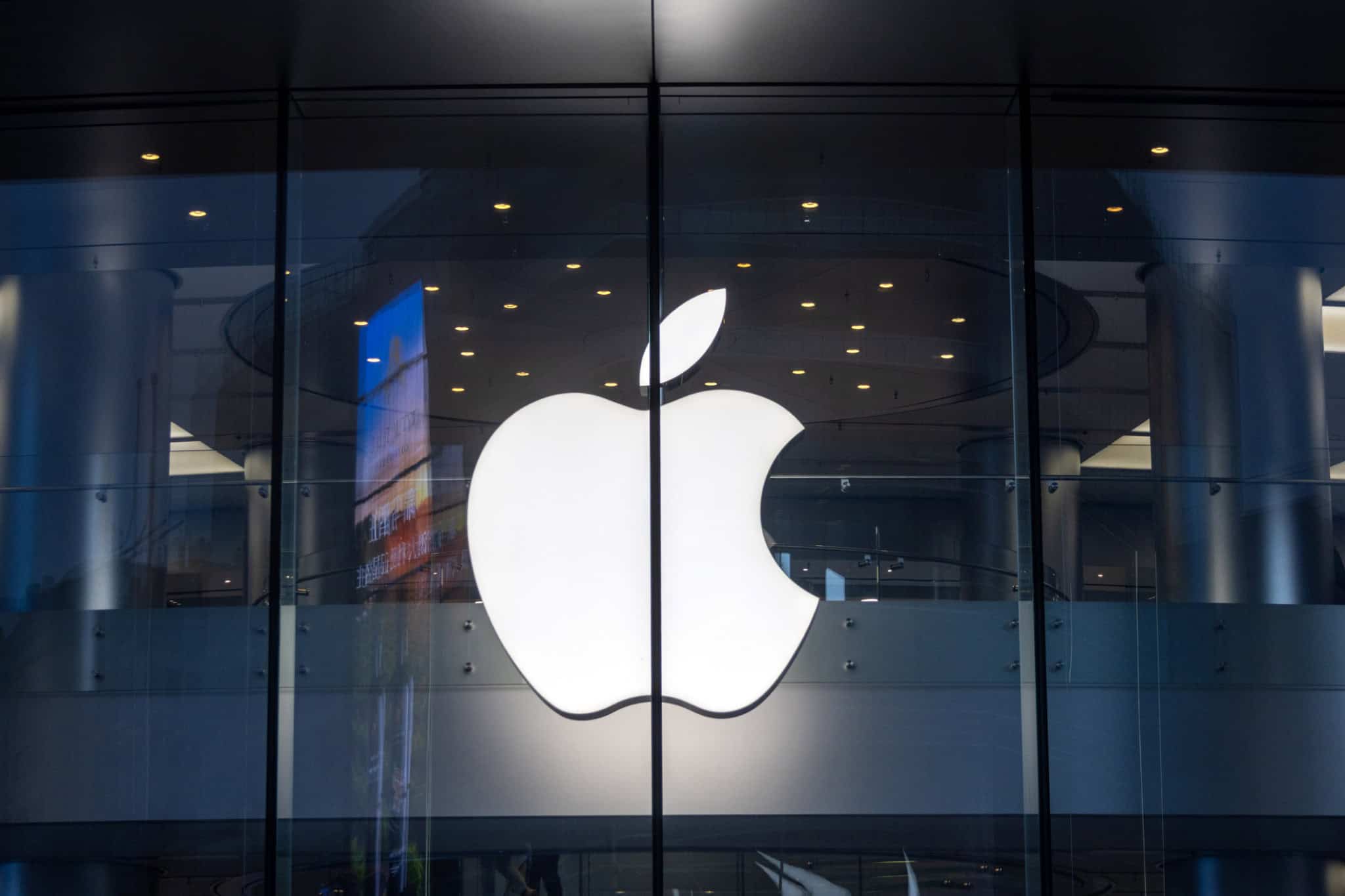 Apple volta a ser a empresa mais valiosa do mundo ao encerrar segunda-feira (27)