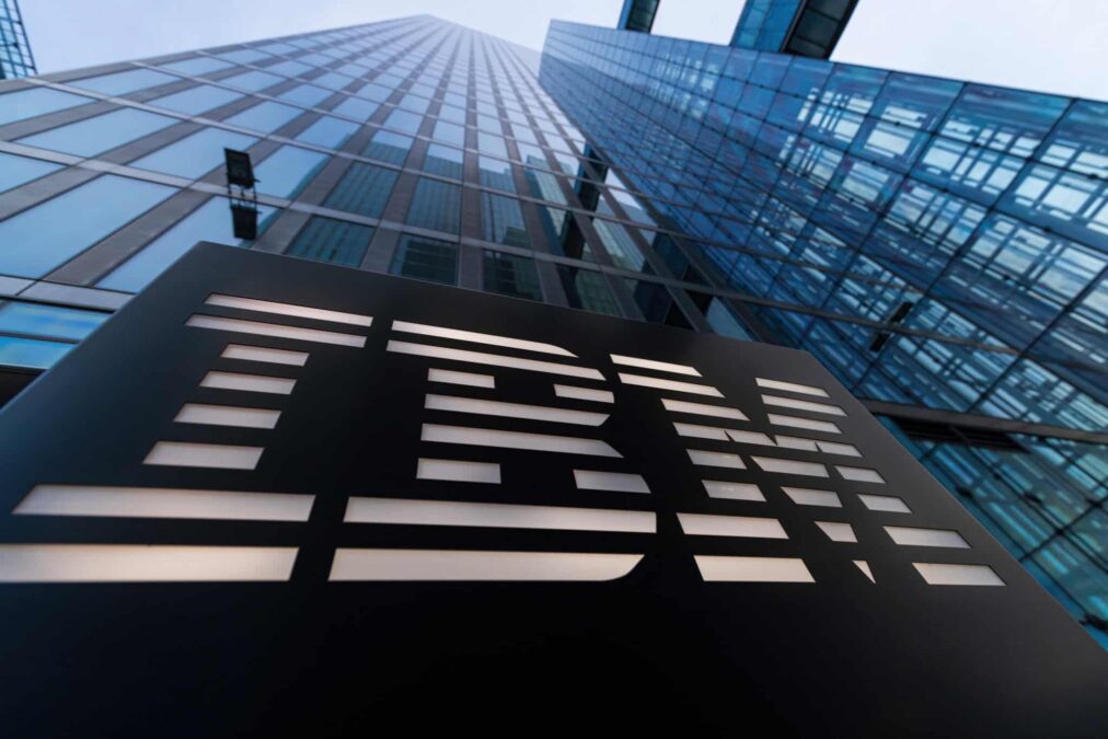 IBM diz que queda nas vendas de mainframe é temporária após trimestre fraco
