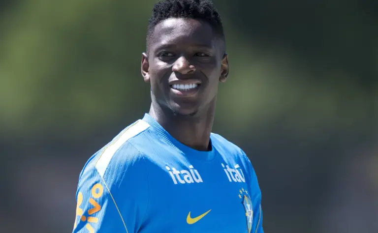 Luiz Henrique manifesta interesse em jogar pelo Flamengo; negociação com o Zenit pode ser retomada apenas em 2027