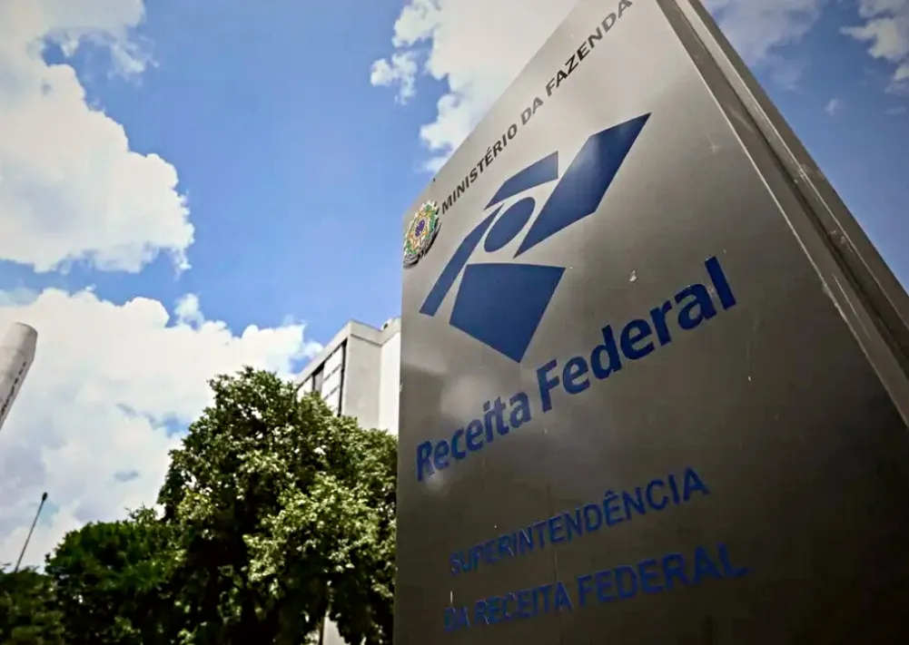 Receita Federal estima arrecadar R$ 17,2 bilhões com IR sobre dividendos