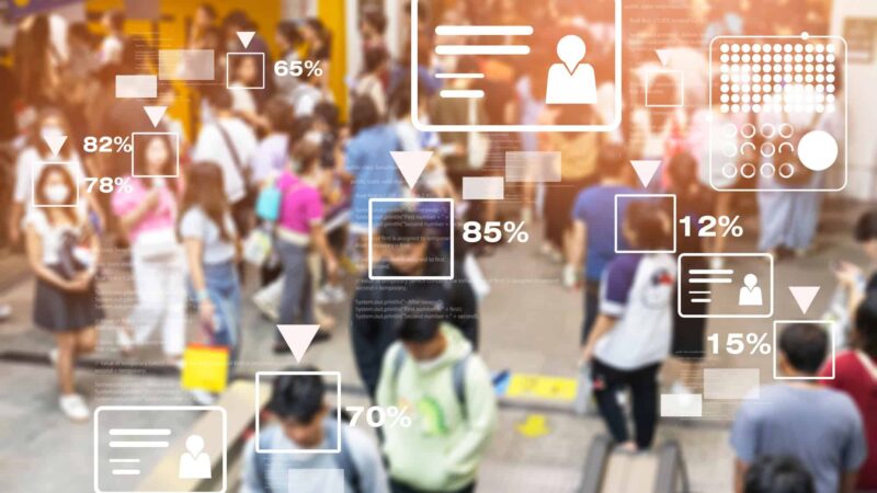Algoritmos influenciam decisões cotidianas e podem reproduzir desigualdades