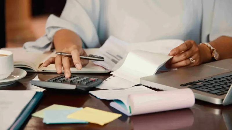 Reforma tributária sobre consumo avança e passa a exigir ajustes operacionais das empresas