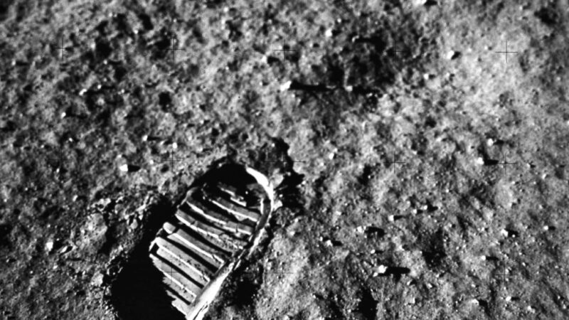 Material alternativo ao cimento resiste seis meses no exterior da ISS e pode servir para bases lunares
