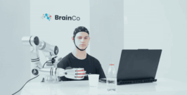 BrainCo apresenta plataforma que controla robôs pelo pensamento
