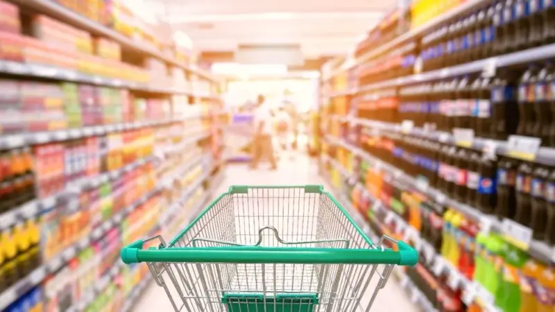 Consumo das famílias avança 3,93% em maio e reforça trajetória de crescimento em 2026
