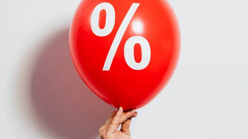 Juros futuros caem e fecham próximos das mínimas do dia com avanço do apetite por risco